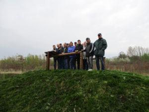 Beobachtungshügel am Irrgarten „Im Urpferdchen“